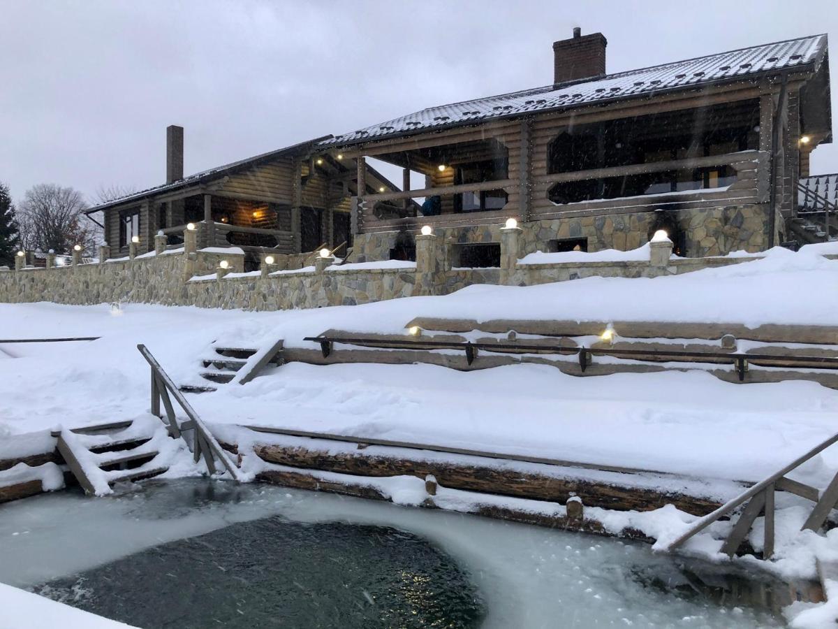 Bozhena Hotel Mykulychyn Eksteriør billede